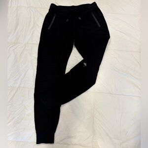 ALO Black Jogger Sweatpants